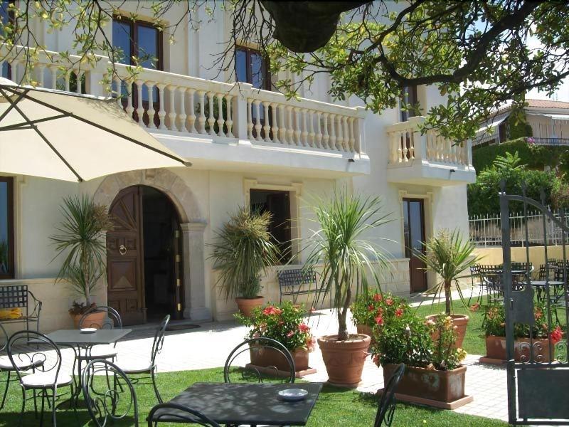 Hotel Villa Cerelis Diamante Exterior photo