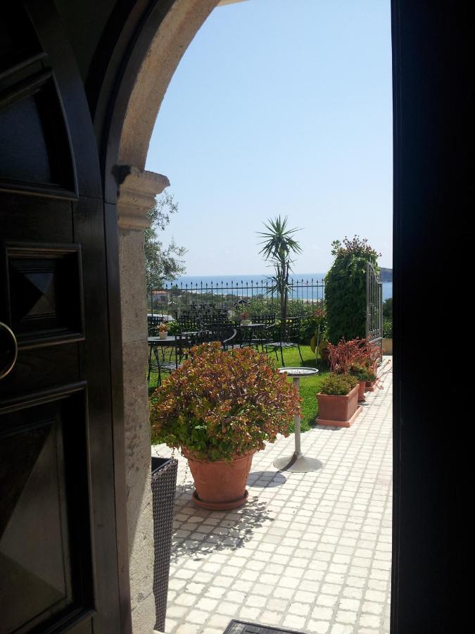 Hotel Villa Cerelis Diamante Exterior photo